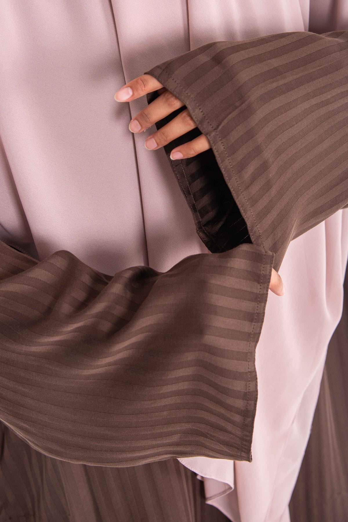 Noura Abaya