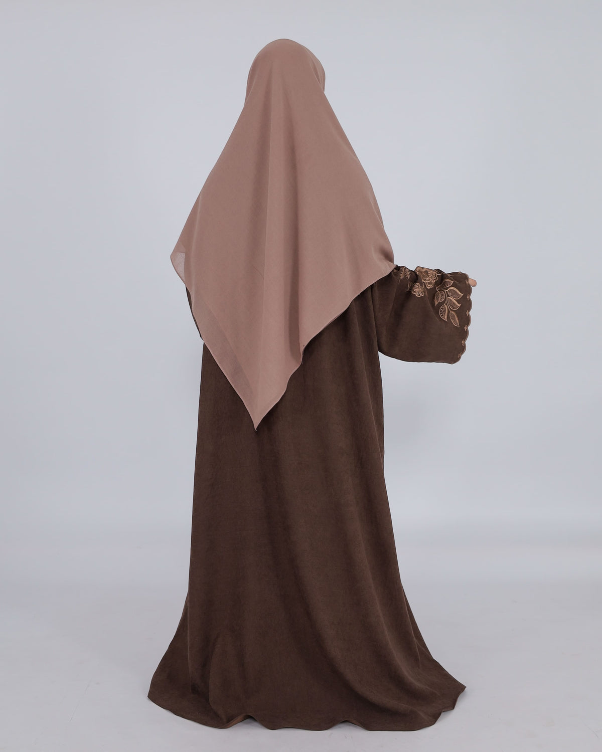Yara Abaya