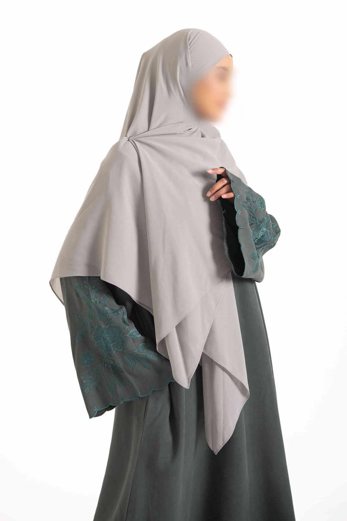 Zaina Abaya