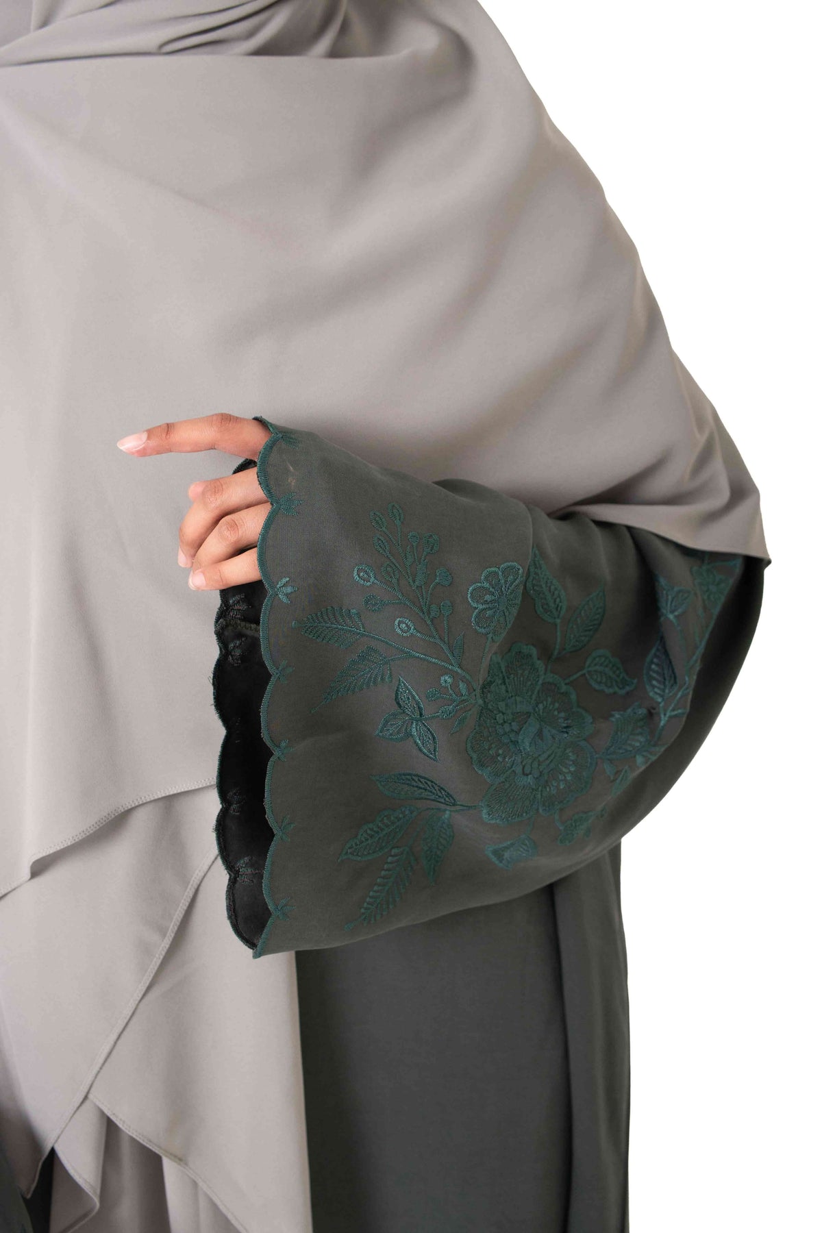 Zaina Abaya