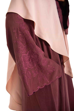 Zaina Abaya