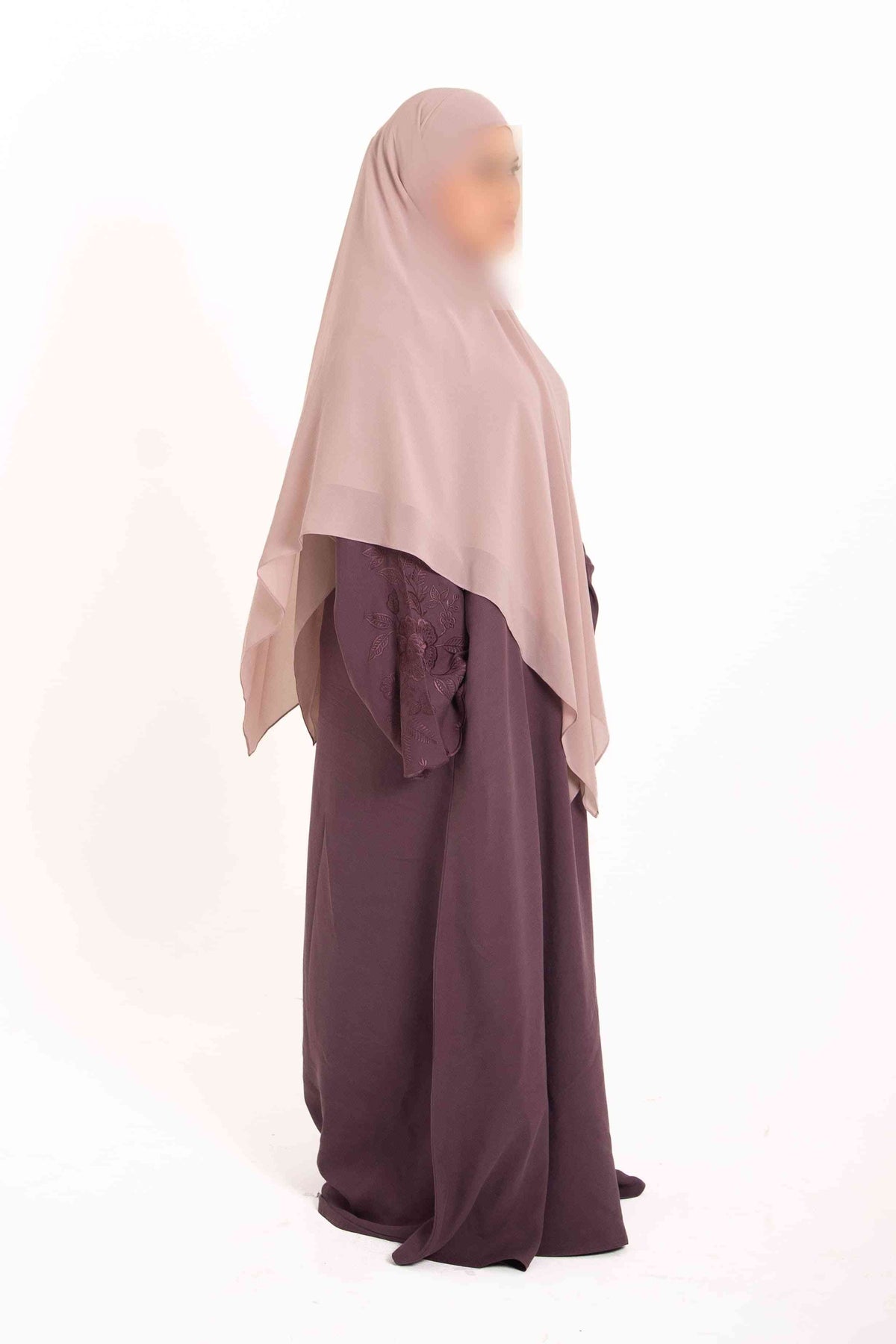 Zaina Abaya