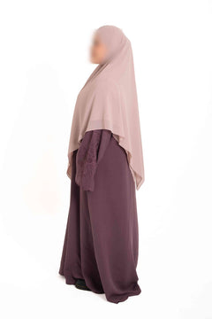 Zaina Abaya