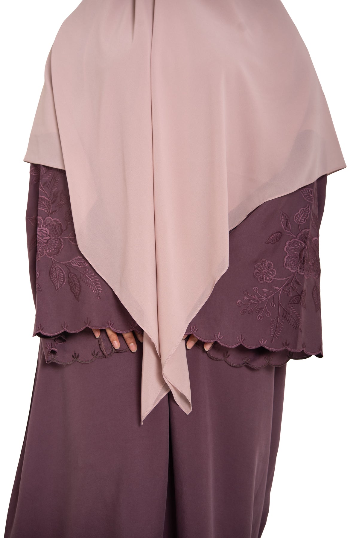 Zaina Abaya